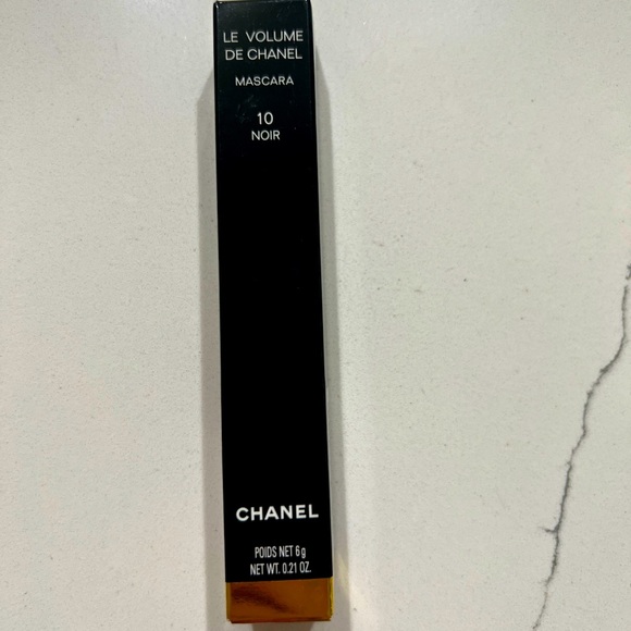 CHANEL Other - LE VOLUME DE CHANEL MASCARA-10 NOIR